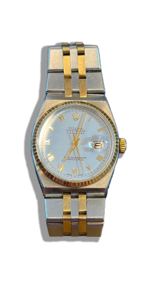 Montre de luxe vintage avec cadran classique, aiguilles fines et boîtier travaillé sur un bracelet traditionnel. Montre de luxe vintage, horlogerie suisse, Valais