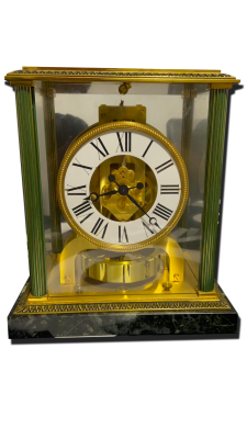 Pendule vintage sous vitrine en verre